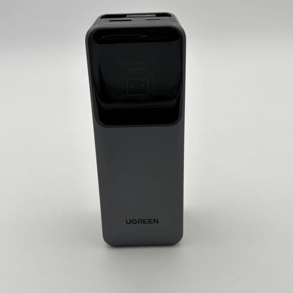 UGREEN Power Bank 20000mAh 165W Built in Retractable USB Used